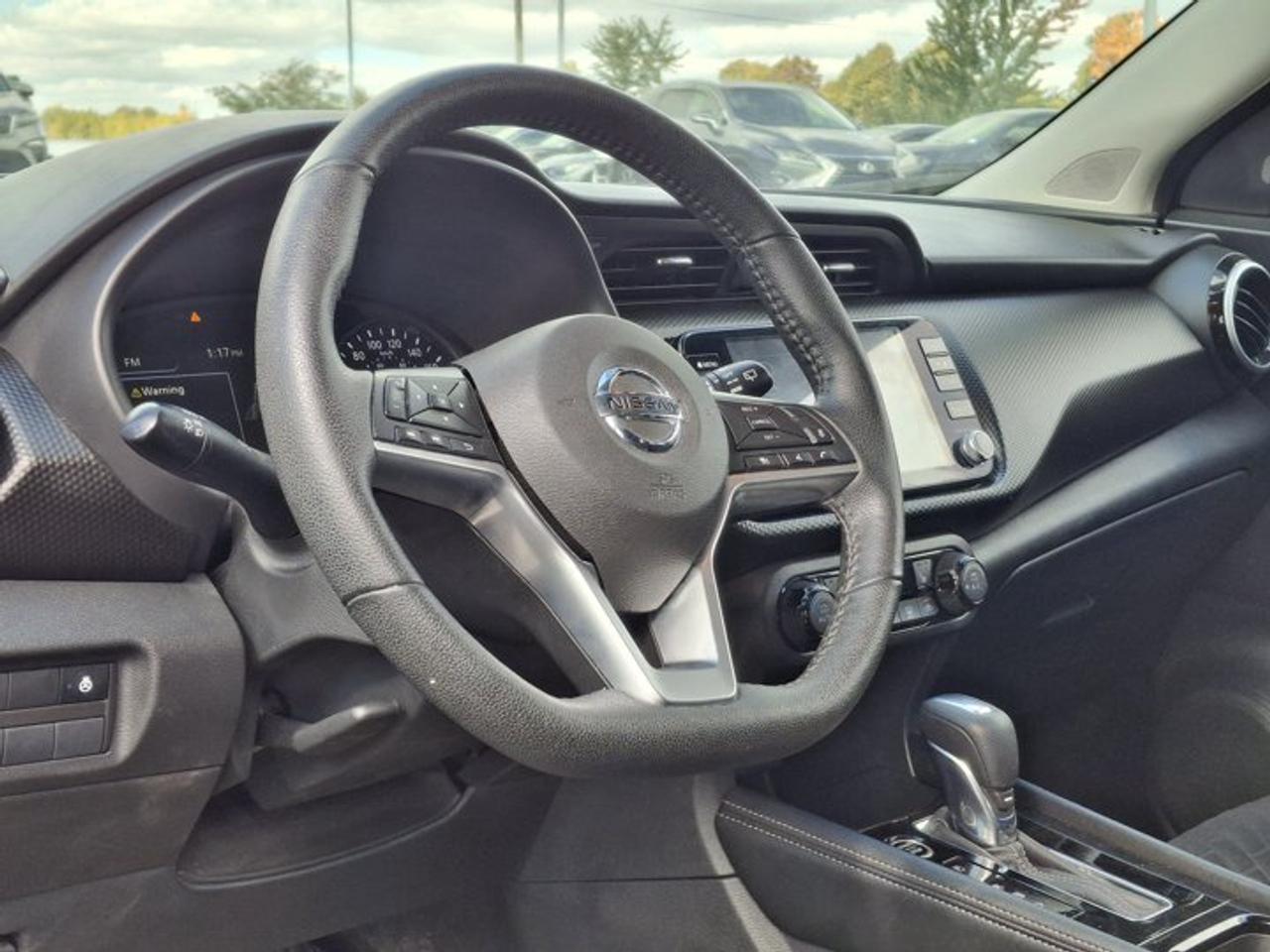 2021 Nissan Kicks SV | Heated Wheel + Seats | Remote Start | CarPlay + Android | Rear Cam & More ! Photo