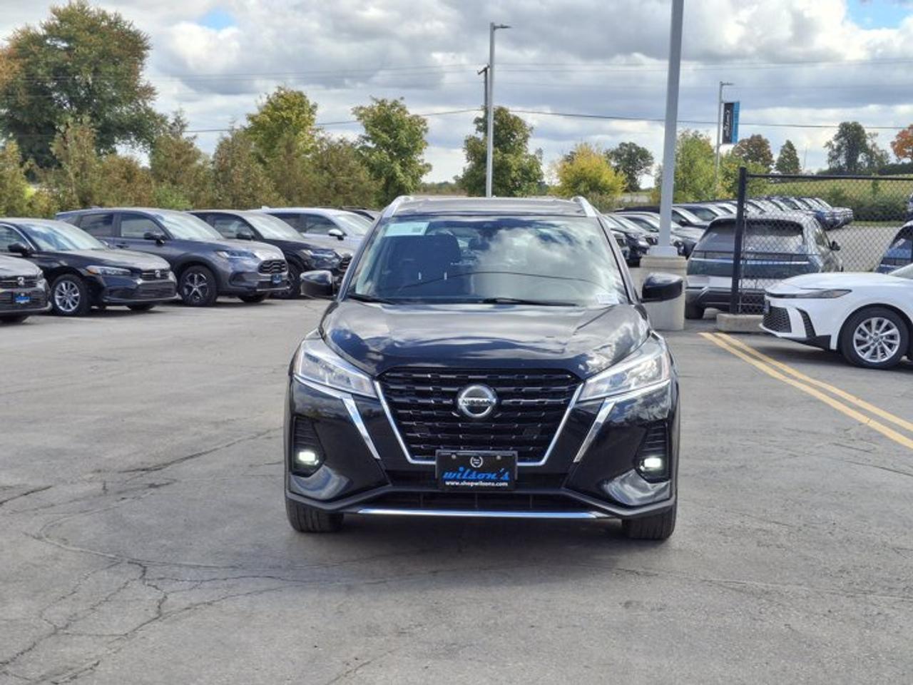 2021 Nissan Kicks SV | Heated Wheel + Seats | Remote Start | CarPlay + Android | Rear Cam & More ! Photo