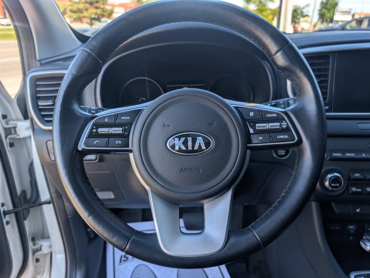 2022 Kia Sportage EX AWD |SUNROOF |LEATHER |CAMERA |HEATED SEATS - Photo #13