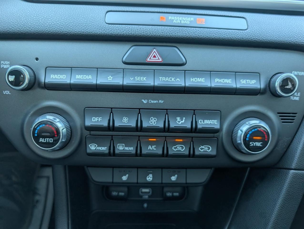 2022 Kia Sportage EX AWD |SUNROOF |LEATHER |CAMERA |HEATED SEATS - Photo #18