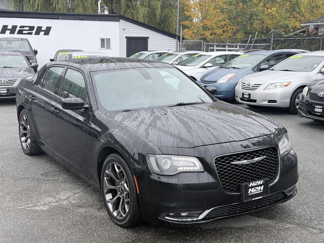 2016 Chrysler 300 FINANCING AVAILABLE Photo3