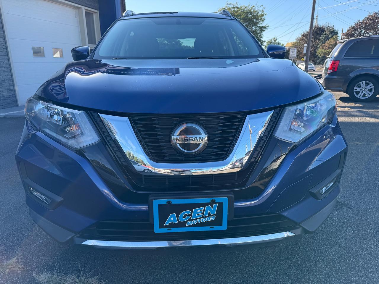 2018 Nissan Rogue SV - AWD Photo