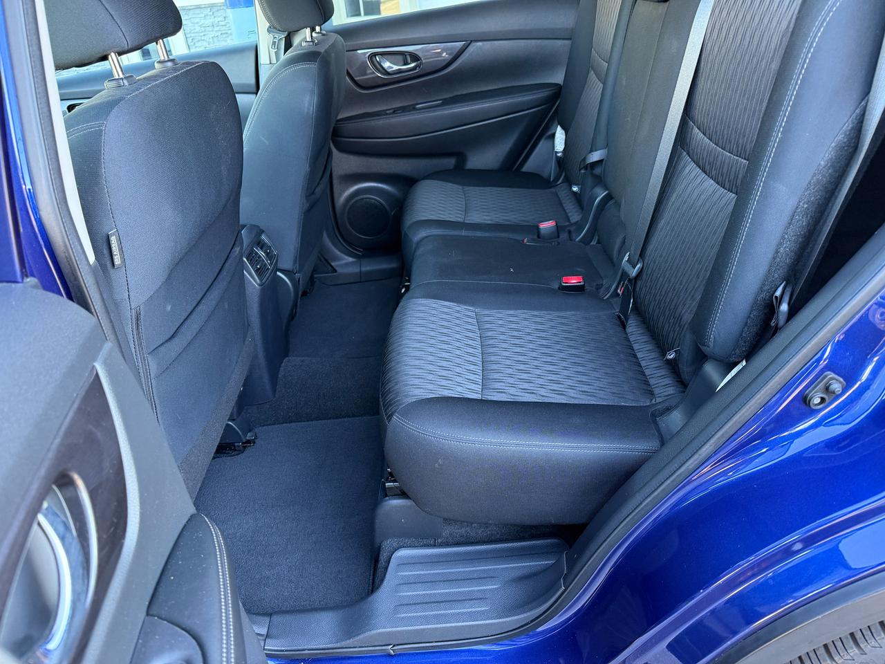 2018 Nissan Rogue SV - AWD Photo