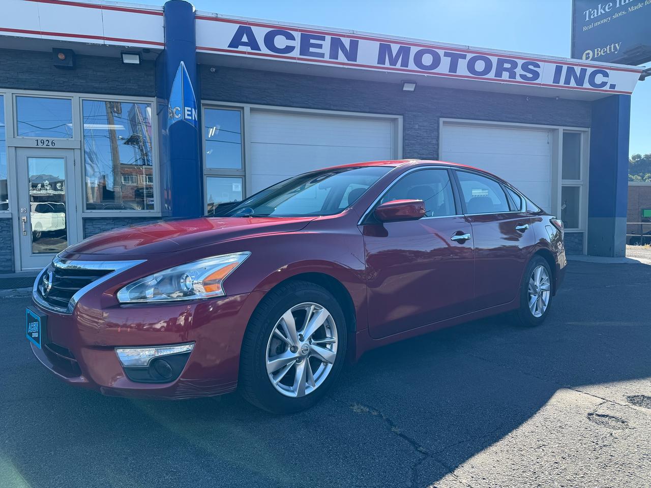 Red 2014 Nissan Altima Sedan Front-Wheel Drive Automatic