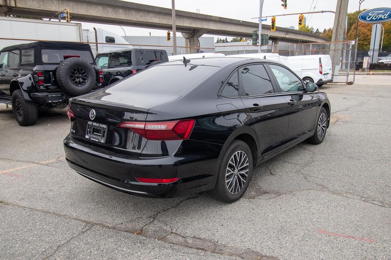 2021 Volkswagen Jetta HIGHLINE Photo4