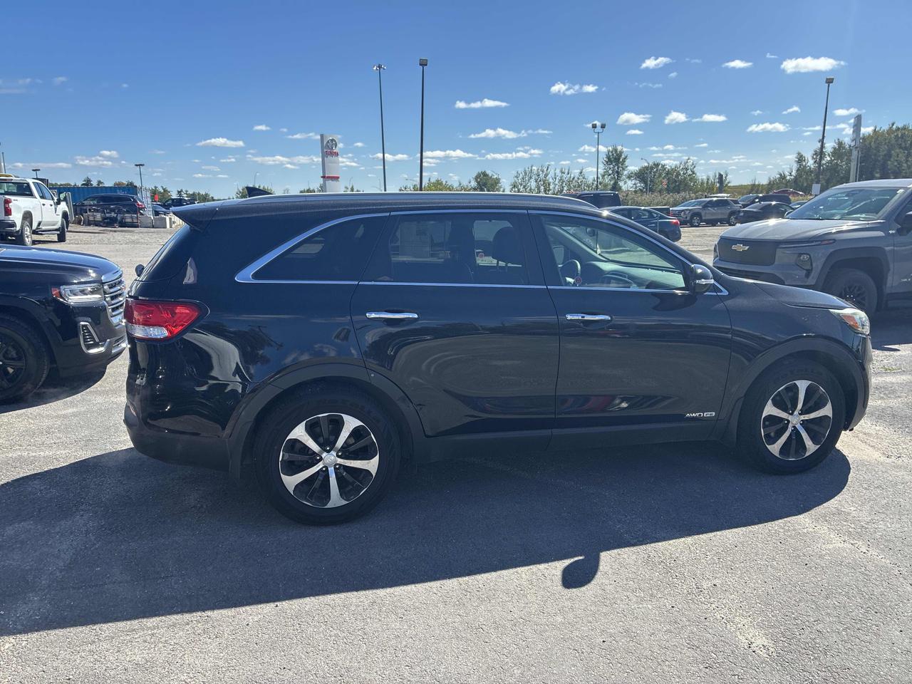 2017 Kia Sorento EX V6 Photo2