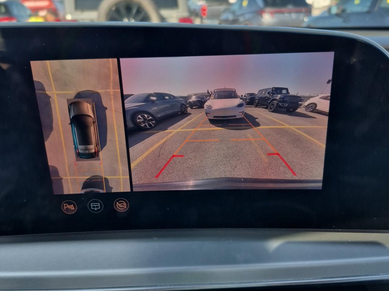 2024 Cadillac LYRIQ SPORT 3 - PANO SUNROOF, REMOTE START, LOADED!! - Photo #17