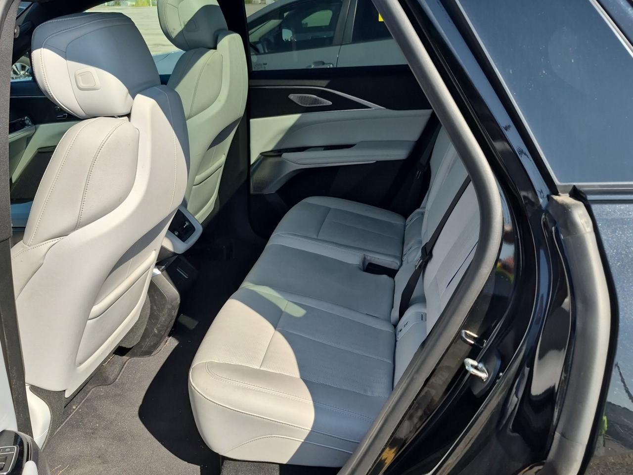 2024 Cadillac LYRIQ SPORT 3 - PANO SUNROOF, REMOTE START, LOADED!! - Photo #19
