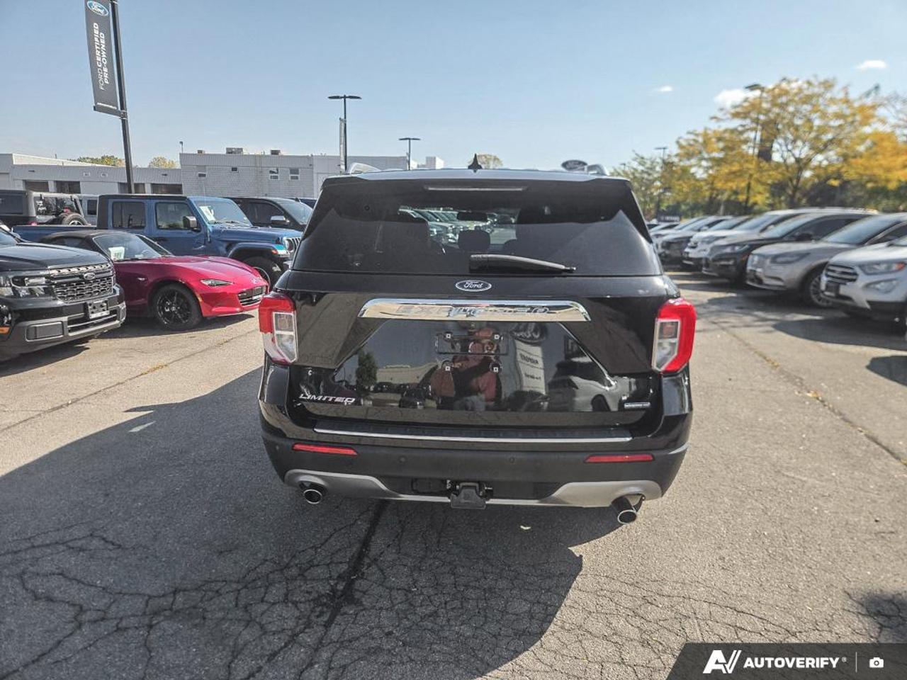 2021 Ford Explorer Limited | HYBRID | MOONROOF | TOW PKG | NO ACCIDENTS Photo