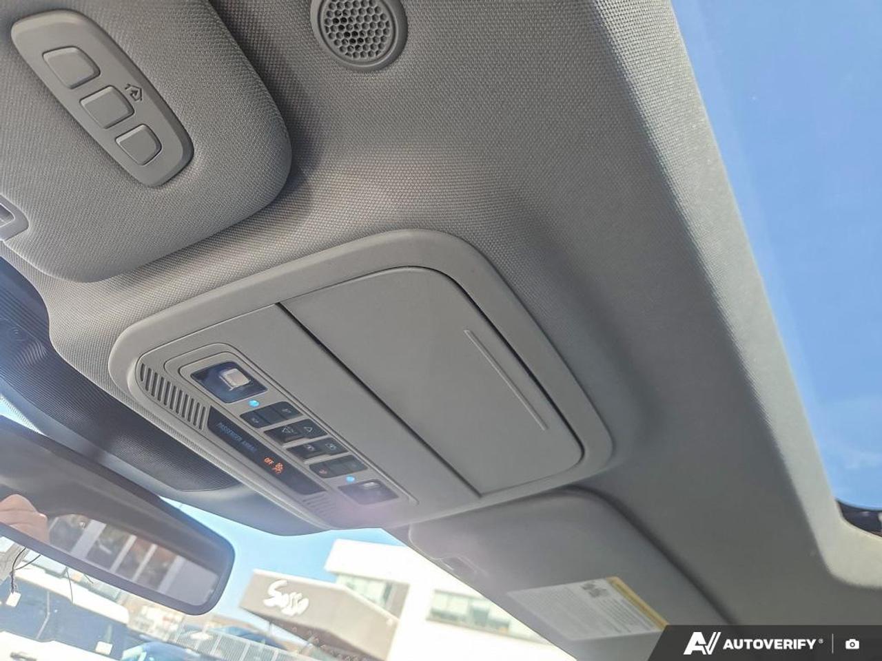2021 Ford Explorer Limited | HYBRID | MOONROOF | TOW PKG | NO ACCIDENTS Photo