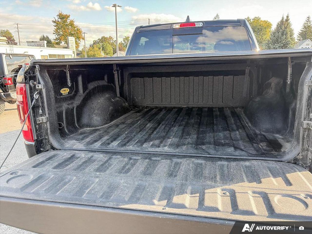 2022 RAM 1500 Laramie HEMI CAPABILITY | LARAMIE LUXURY Photo