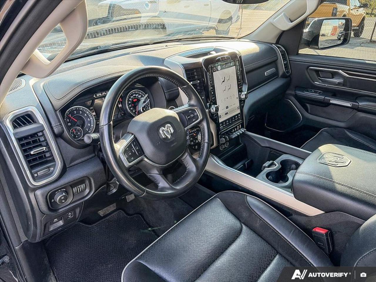2022 RAM 1500 Laramie HEMI CAPABILITY | LARAMIE LUXURY Photo