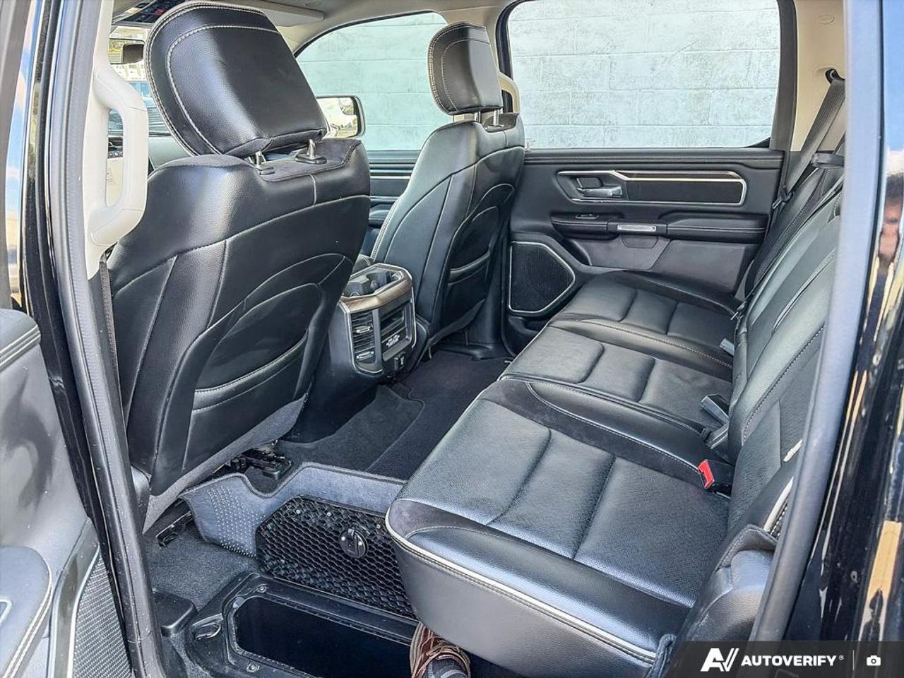 2022 RAM 1500 Laramie HEMI CAPABILITY | LARAMIE LUXURY Photo