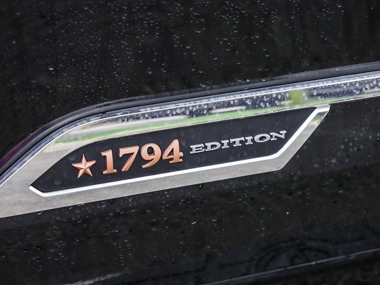 2025 Toyota Tundra Platinum NO ACCIDENTS-VENTILATED SEATS-HEATED STEERING WHEEL-LEATHER- Photo