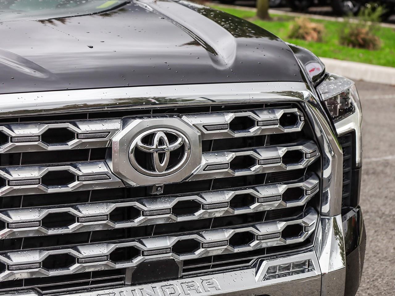 2025 Toyota Tundra Platinum NO ACCIDENTS-VENTILATED SEATS-HEATED STEERING WHEEL-LEATHER- Photo