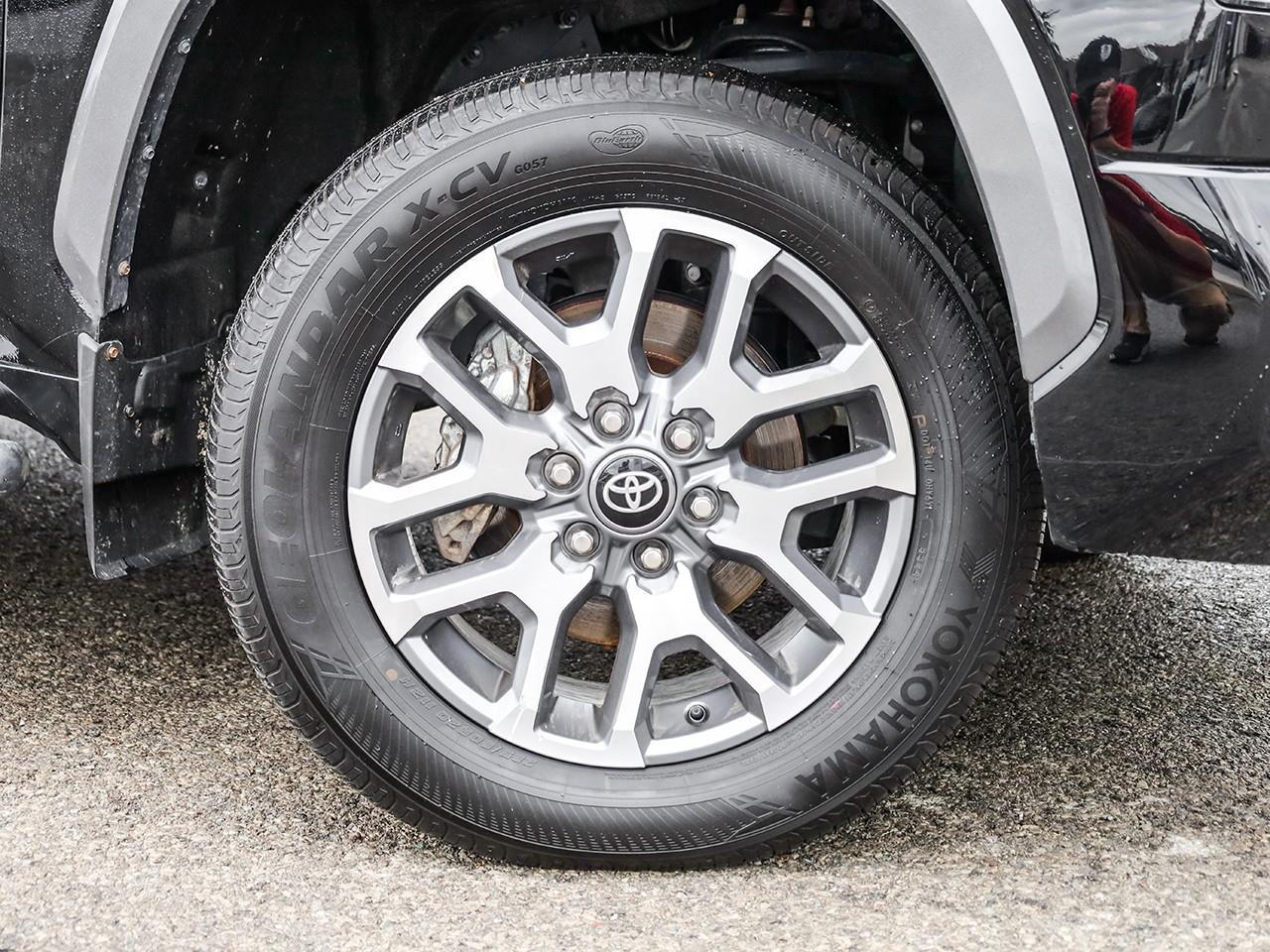 2025 Toyota Tundra Platinum NO ACCIDENTS-VENTILATED SEATS-HEATED STEERING WHEEL-LEATHER- Photo