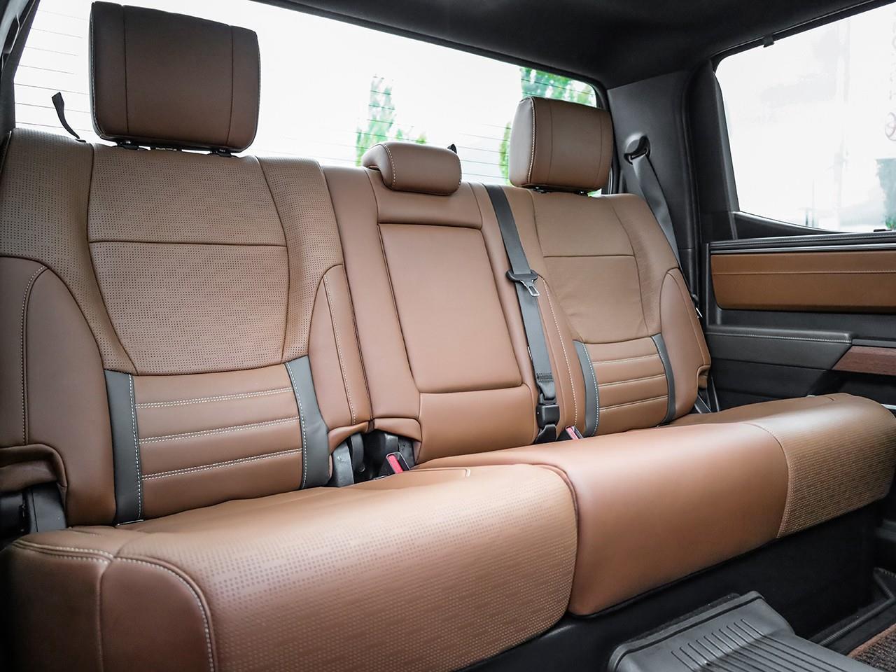 2025 Toyota Tundra Platinum NO ACCIDENTS-VENTILATED SEATS-HEATED STEERING WHEEL-LEATHER- Photo