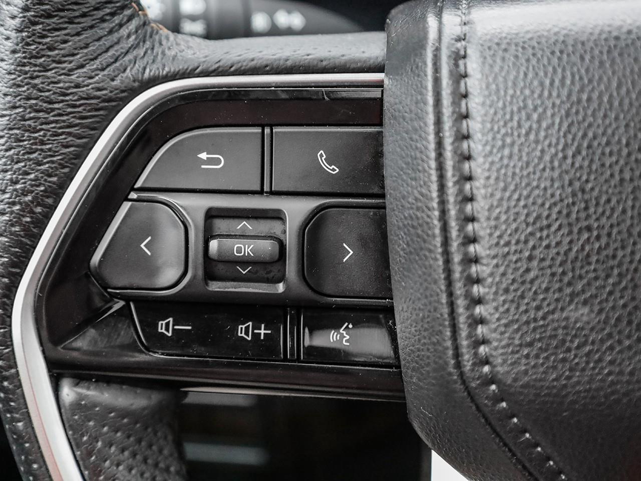 2025 Toyota Tundra Platinum NO ACCIDENTS-VENTILATED SEATS-HEATED STEERING WHEEL-LEATHER- Photo
