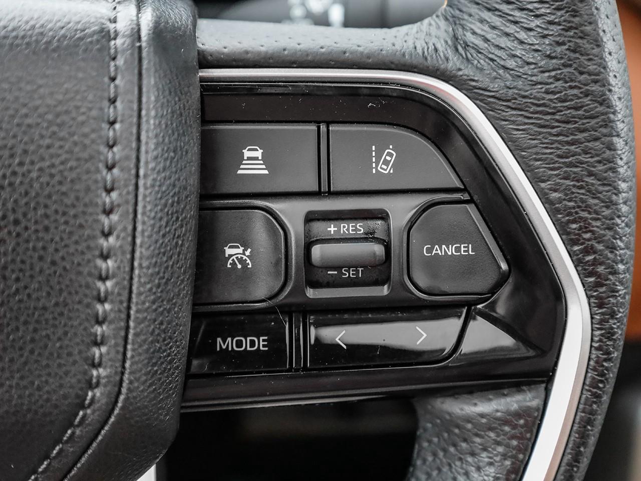2025 Toyota Tundra Platinum NO ACCIDENTS-VENTILATED SEATS-HEATED STEERING WHEEL-LEATHER- Photo