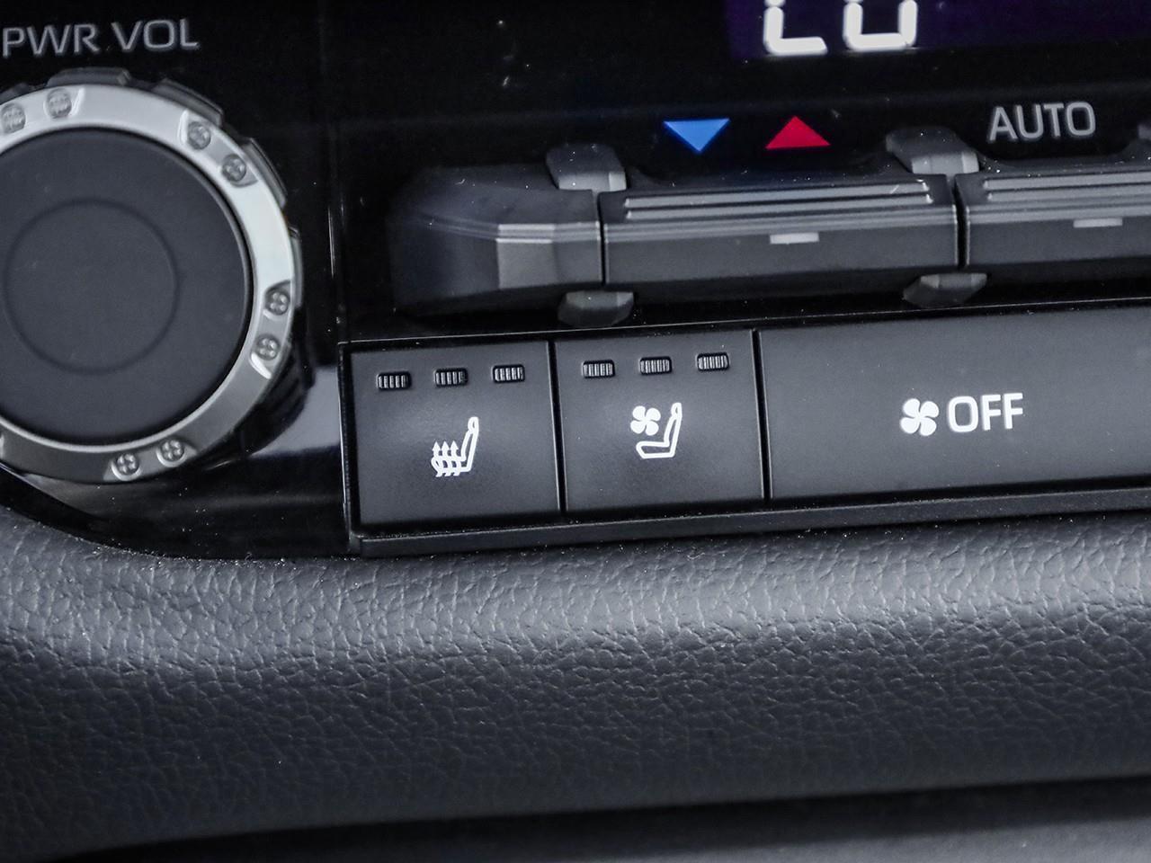 2026 Toyota Tundra Limited HEATED STEERING WHEEL-VENTILATED SEATS-MOONROOF-LEATHER SEATS- Photo