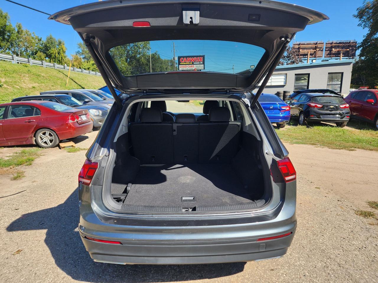 2021 Volkswagen Tiguan COMFORTLINE l Clean Carfax l AWD Photo