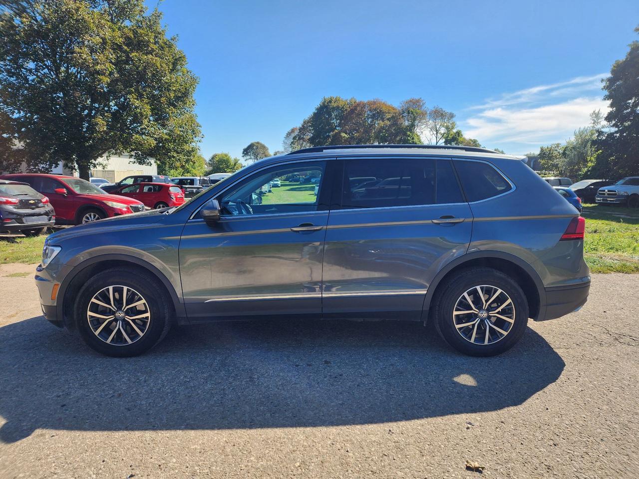 2021 Volkswagen Tiguan COMFORTLINE l Clean Carfax l AWD Photo