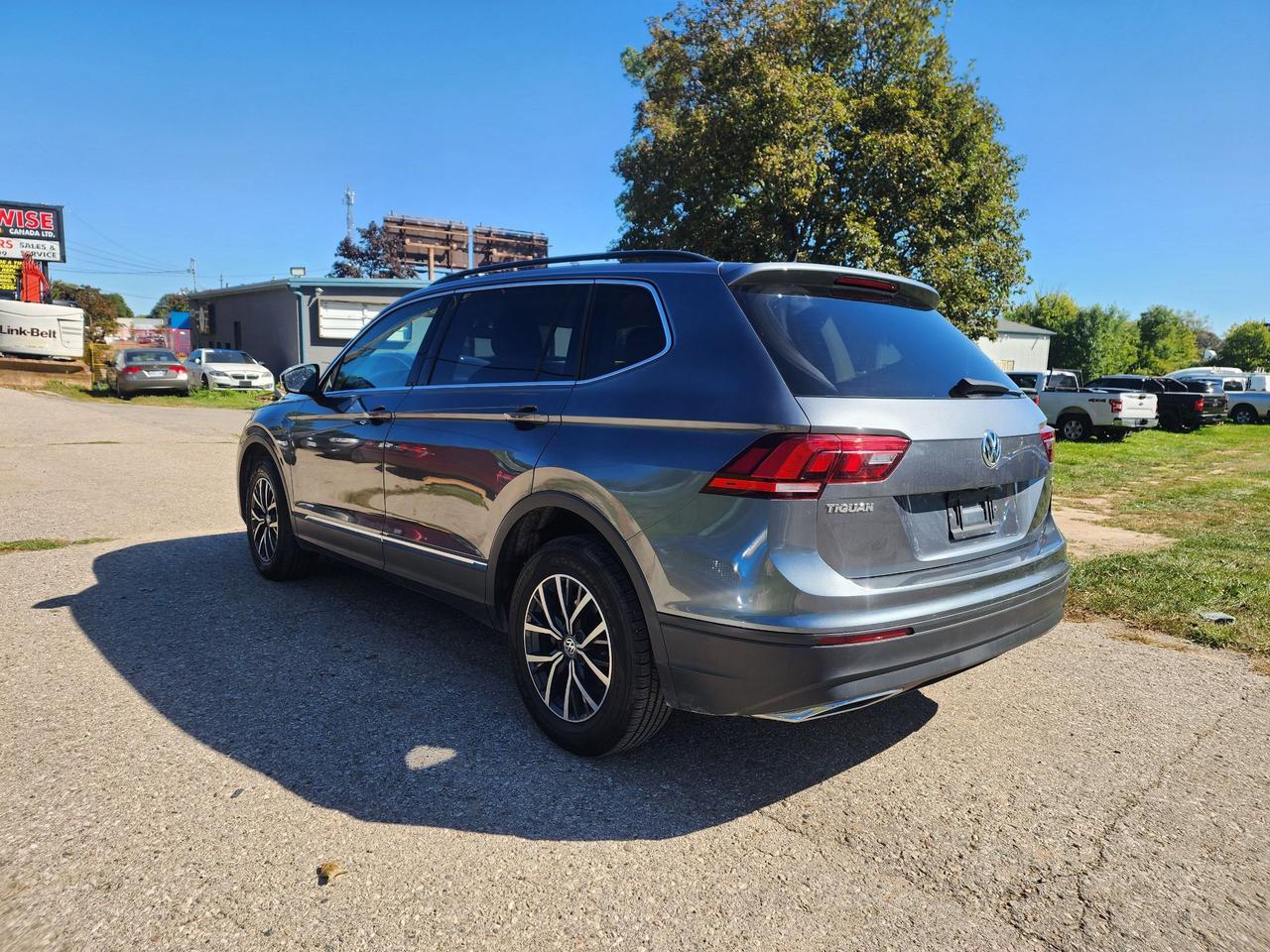 2021 Volkswagen Tiguan COMFORTLINE l Clean Carfax l AWD Photo