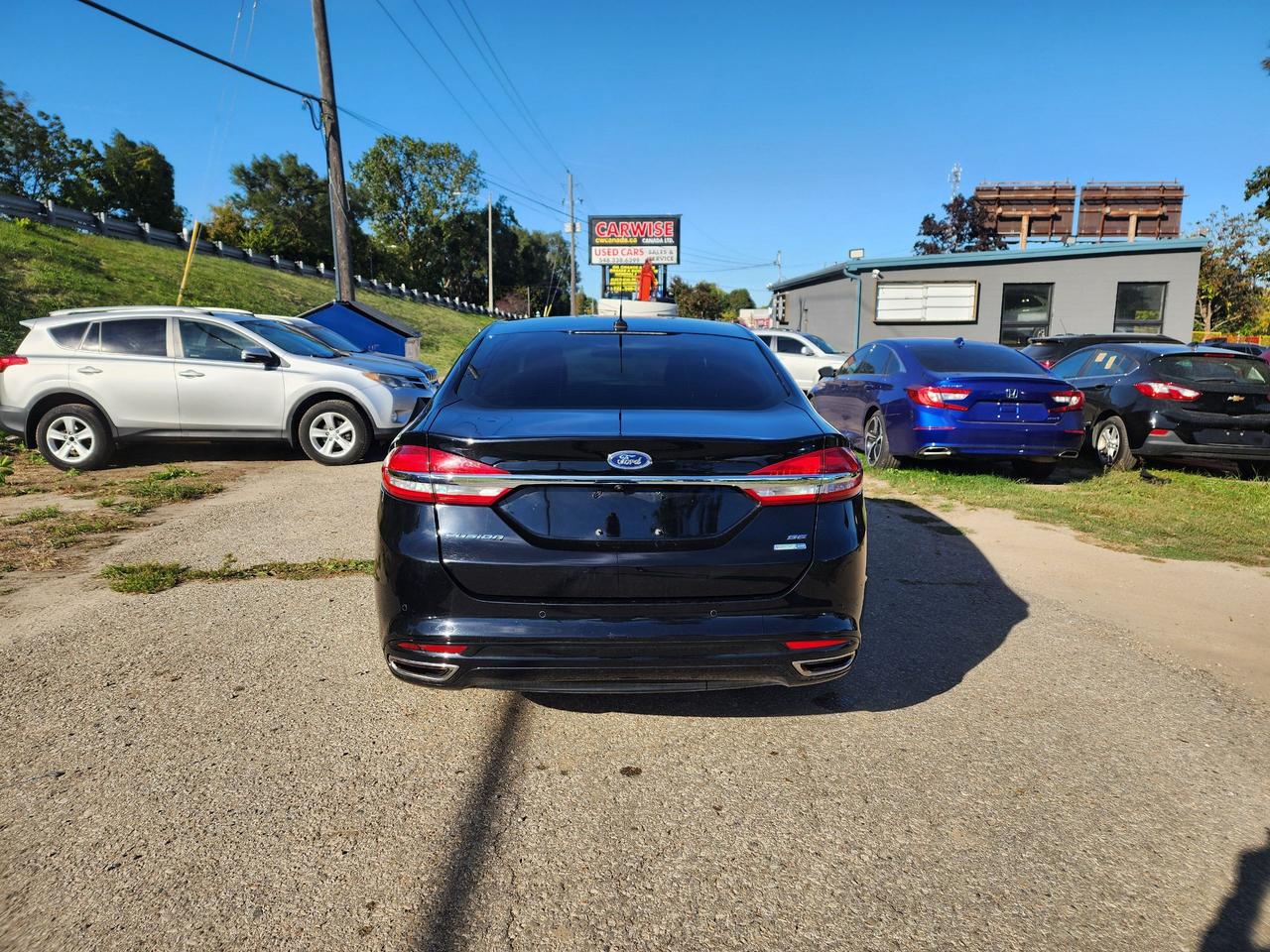 2017 Ford Fusion SE l AWD l 2.0 L l 28 SERVICE RECORDS l Photo