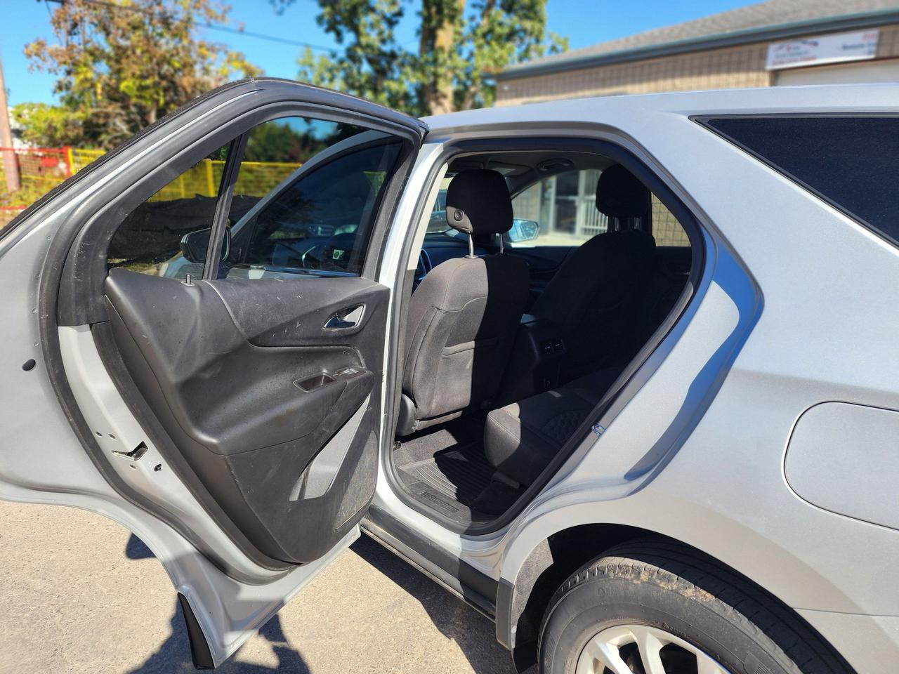 2020 Chevrolet Equinox LT l Clean Carfax l No Accident l FWD Photo