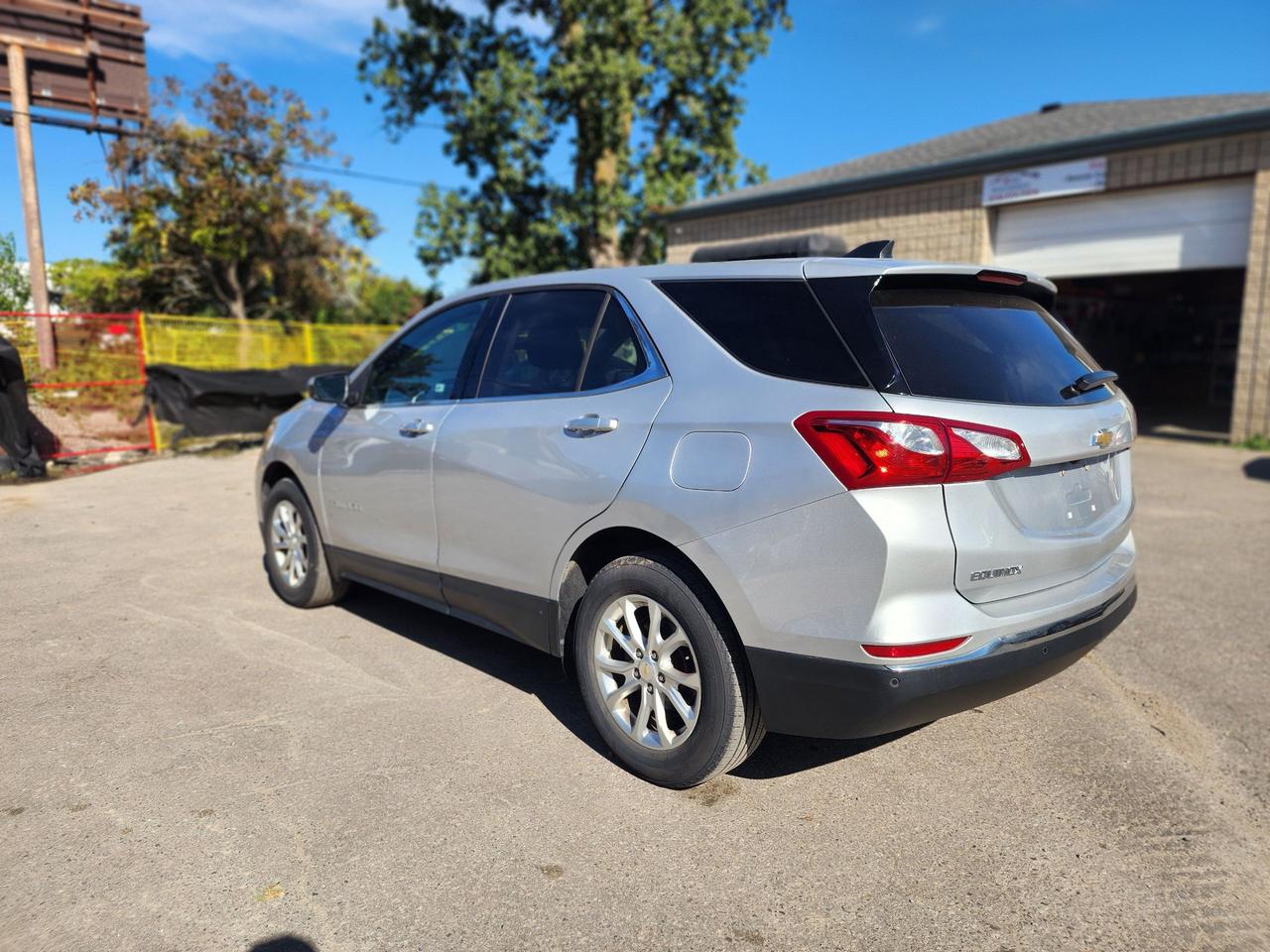 2020 Chevrolet Equinox LT l Clean Carfax l No Accident l FWD Photo
