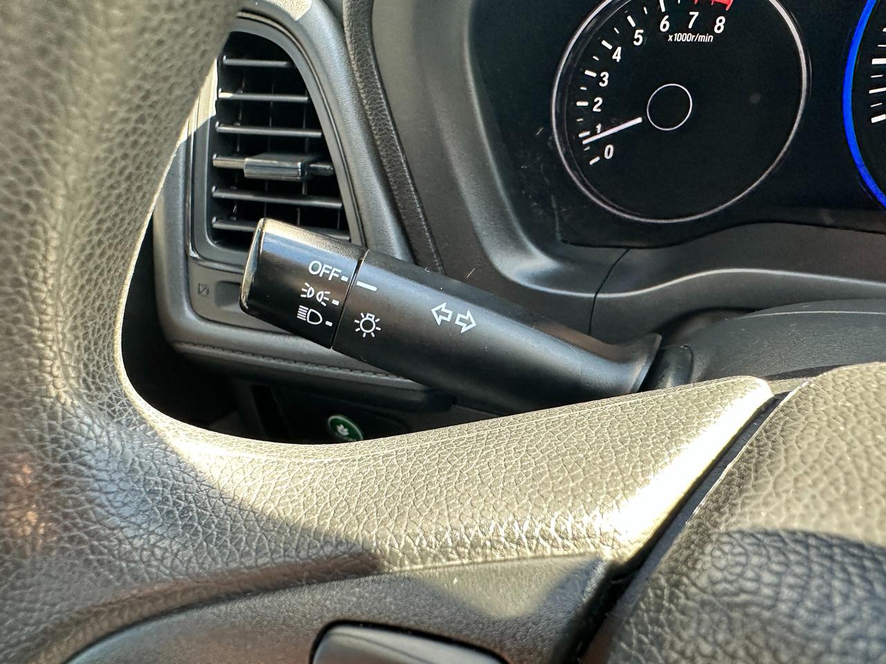 2016 Honda HR-V LX 6-Speed Manual HTD-Cloth AC Bluetooth BackupCam Photo