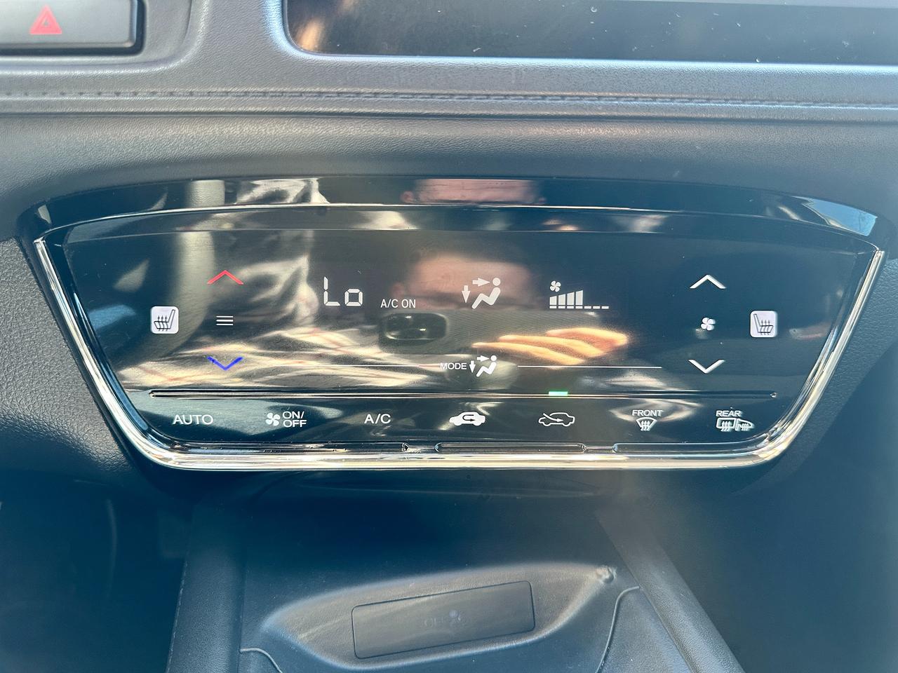 2016 Honda HR-V LX 6-Speed Manual HTD-Cloth AC Bluetooth BackupCam Photo