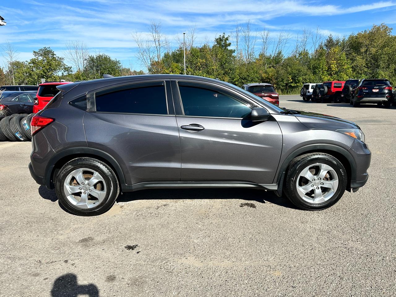 2016 Honda HR-V LX 6-Speed Manual HTD-Cloth AC Bluetooth BackupCam Photo