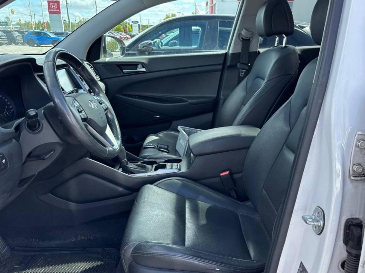 2017 Hyundai Tucson * AWD * NO ACCIDENTS LIMITED Photo