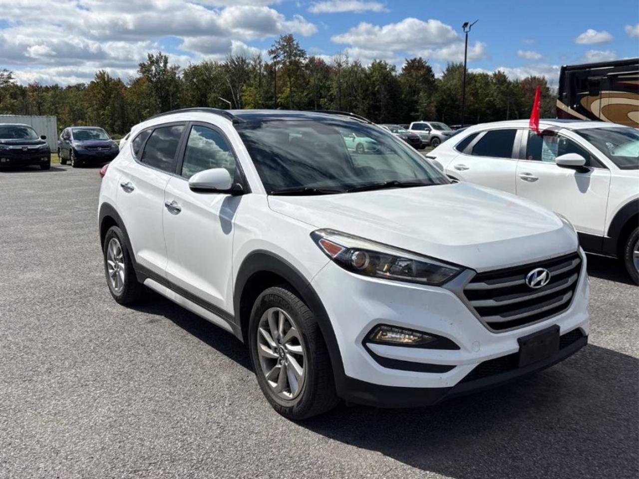 2017 Hyundai Tucson * AWD * NO ACCIDENTS LIMITED Photo3