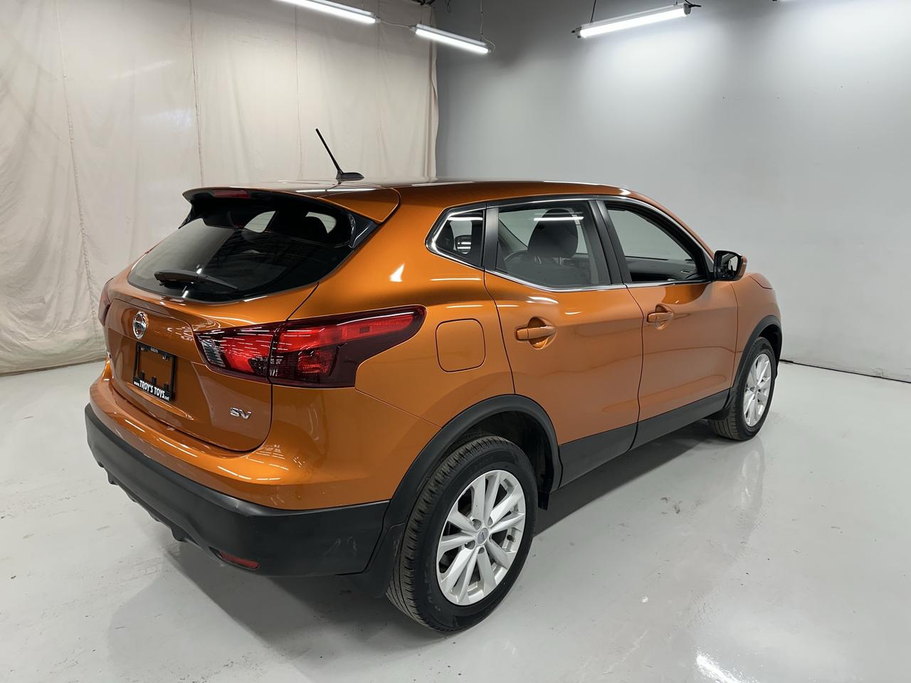 2017 Nissan Qashqai SV Photo7