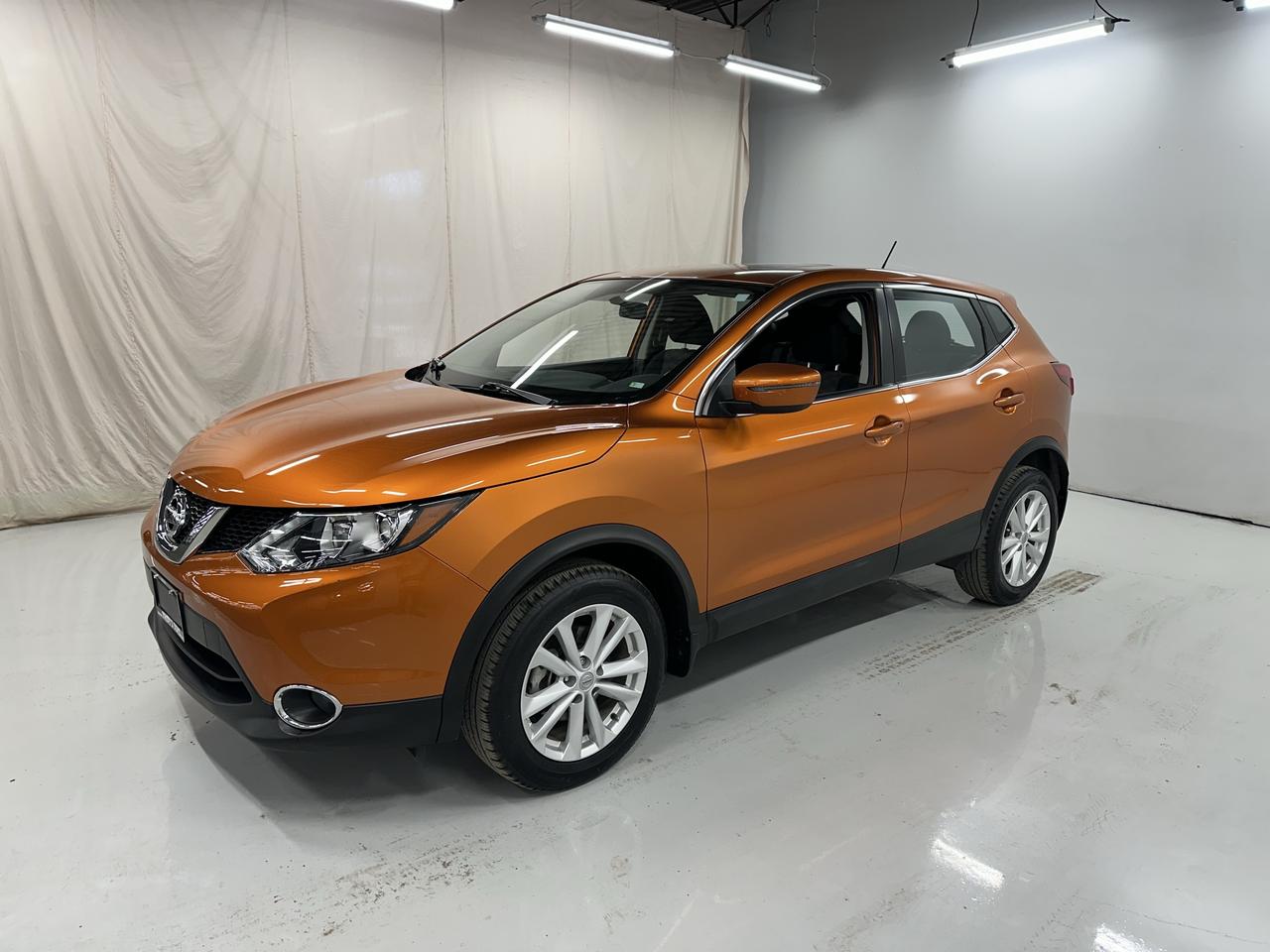 2017 Nissan Qashqai SV Photo3