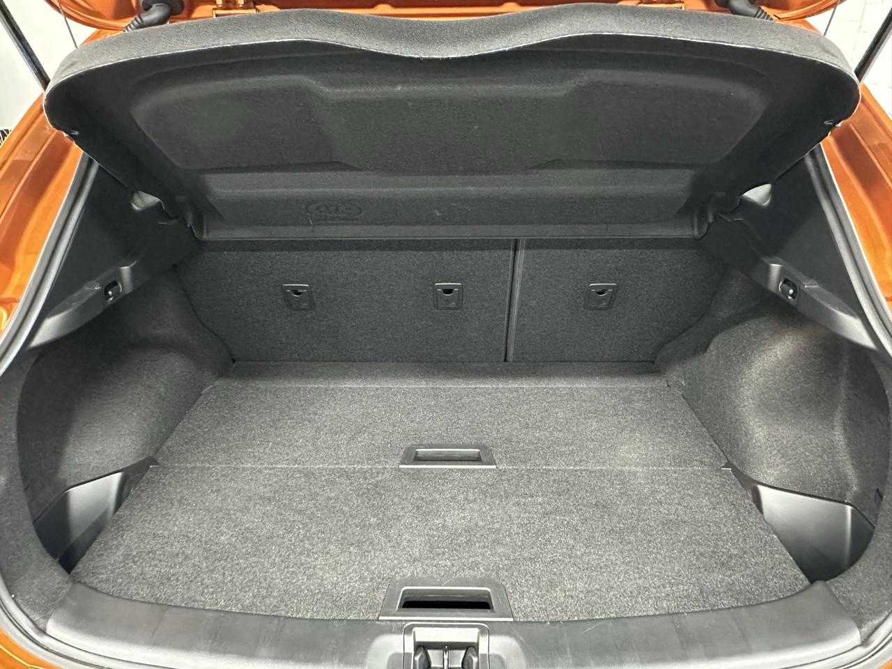 2017 Nissan Qashqai SV Photo24
