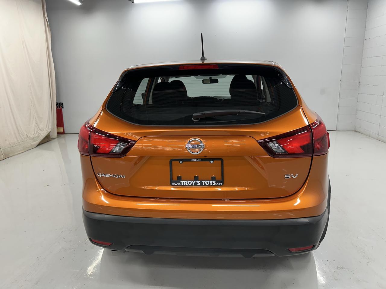 2017 Nissan Qashqai SV Photo5