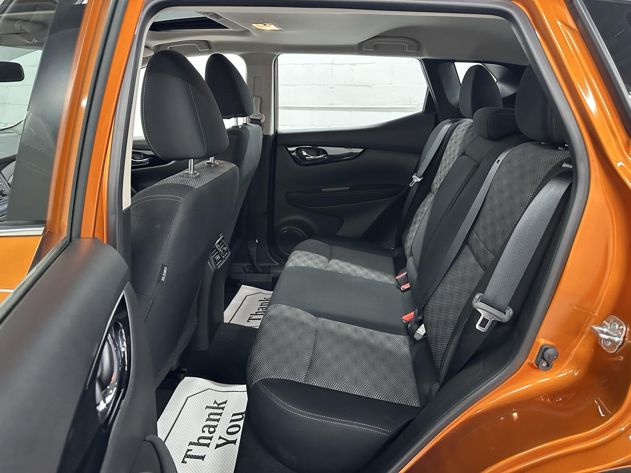 2017 Nissan Qashqai SV Photo9
