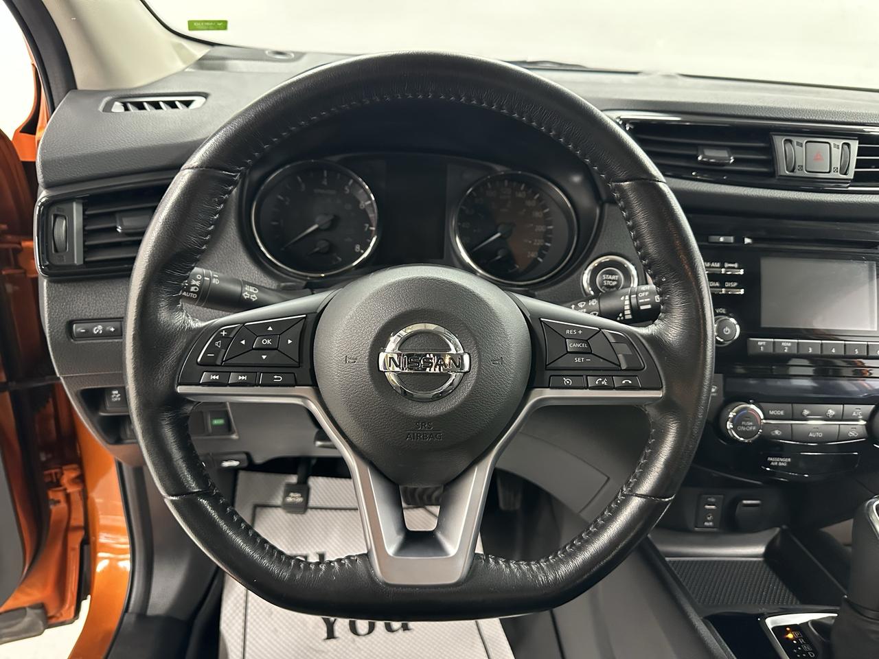 2017 Nissan Qashqai SV Photo30