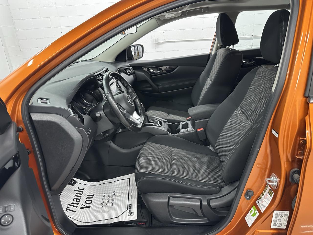2017 Nissan Qashqai SV Photo8