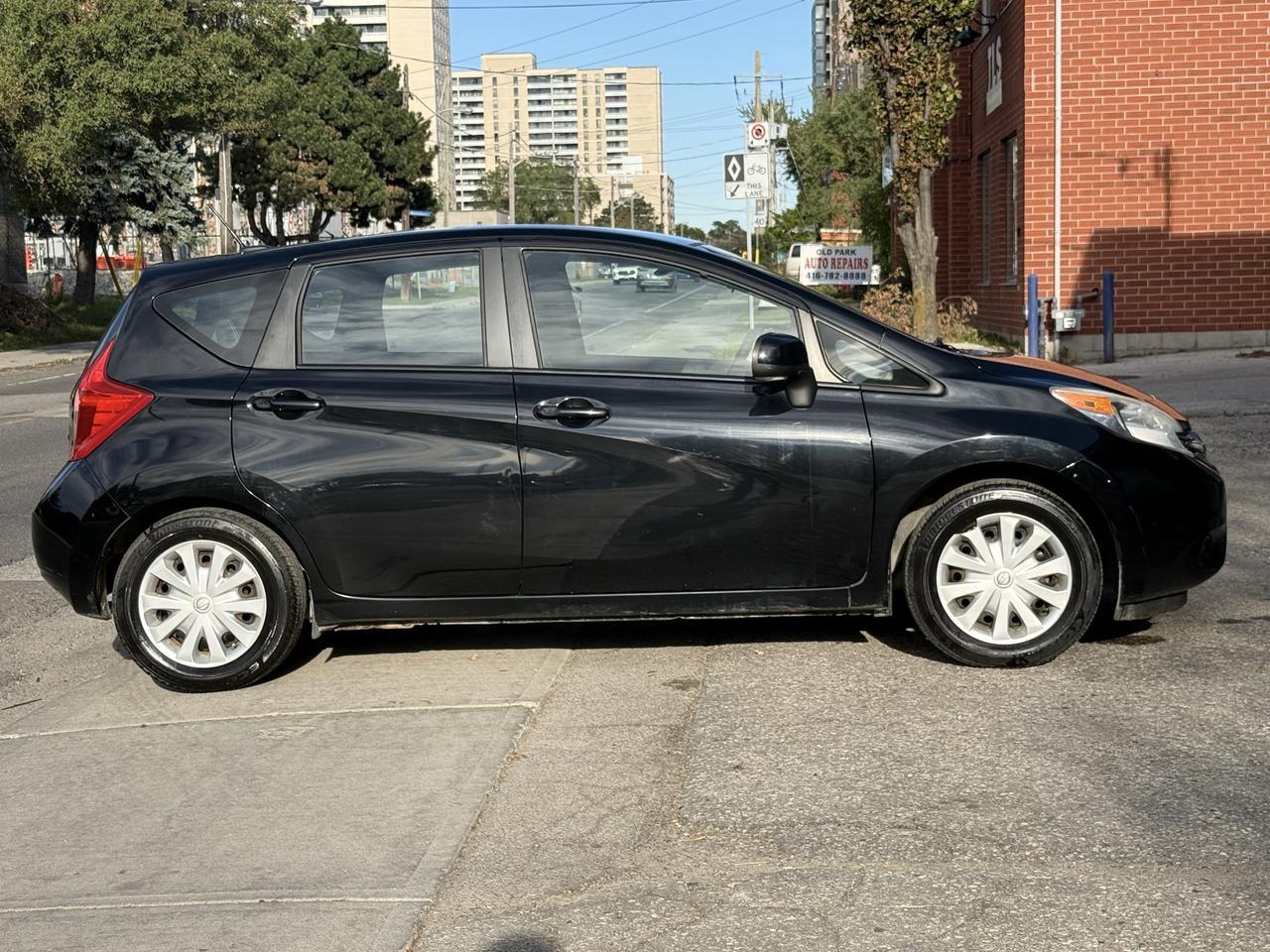 2014 Nissan Versa Note SV Photo