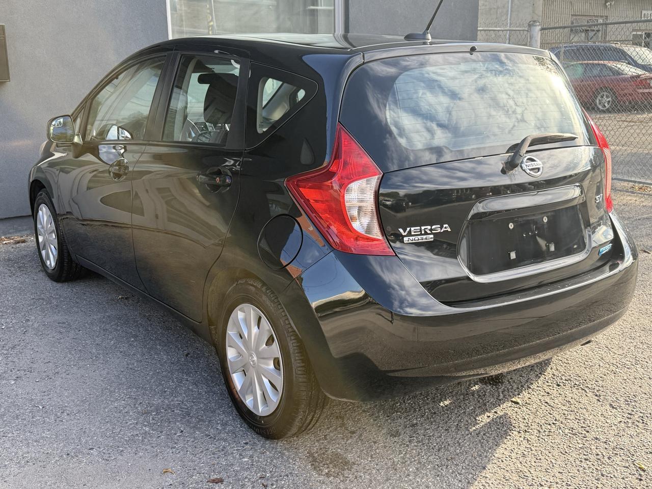 2014 Nissan Versa Note SV Photo