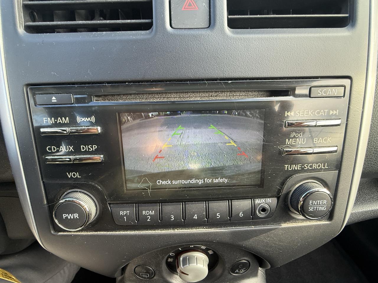 2014 Nissan Versa Note SV Photo