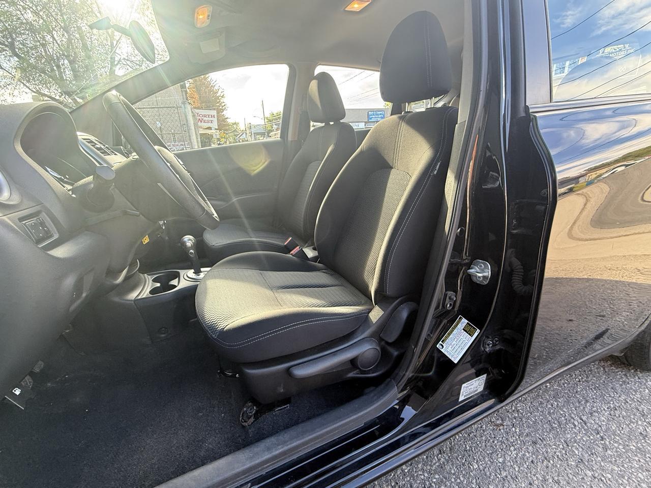 2014 Nissan Versa Note SV Photo