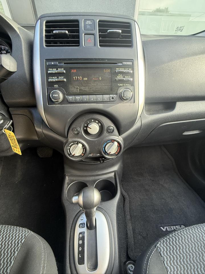 2014 Nissan Versa Note SV Photo