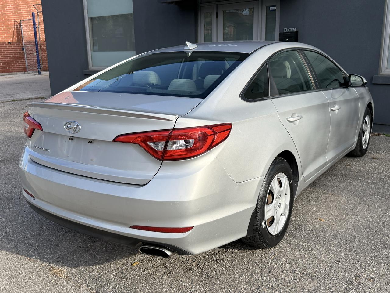 2015 Hyundai Sonata 2.4L GL Photo