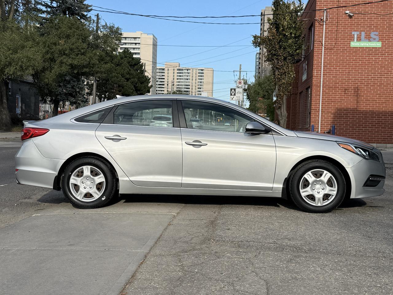 2015 Hyundai Sonata 2.4L GL Photo