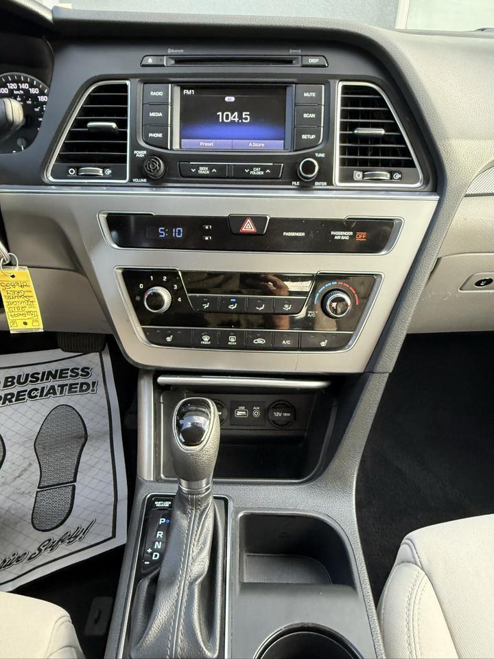 2015 Hyundai Sonata 2.4L GL Photo